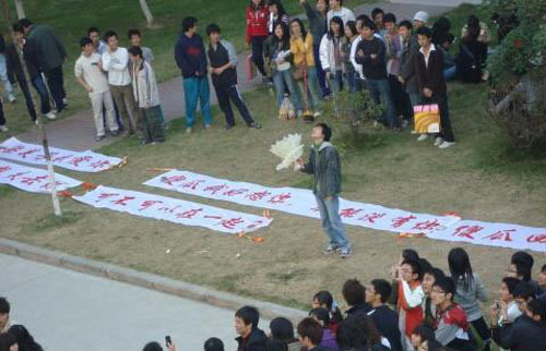 ����ƽ��ҹ������� Ů��������������